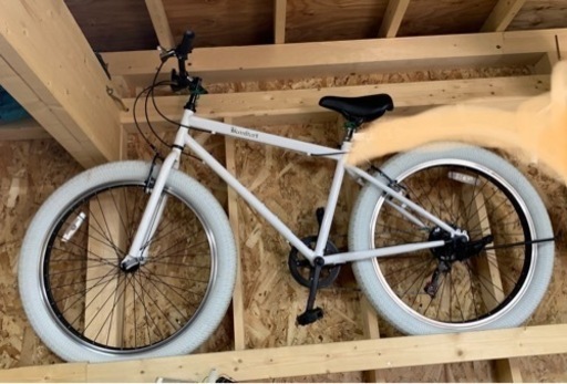 ファットバイク26インチ　ホワイト　タイヤ幅3.0 即日引き渡し出来ます。