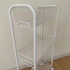 無料！キッチンラック キャスター付きの画像