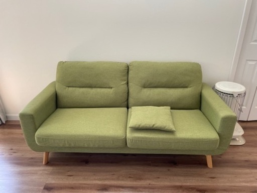 ニトリ3人掛けソファー