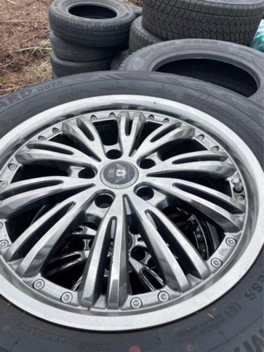 スタッドレスタイヤ