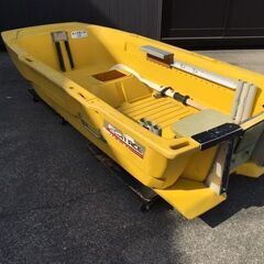 【生産終了/入手困難】　RYOBI（リョービ）　BOAT ACE（ボートエース）　GEB-25I　船外機仕様　スタビライザー　生け簀付き/最大2馬力/オール×2本付き/定員2名　①