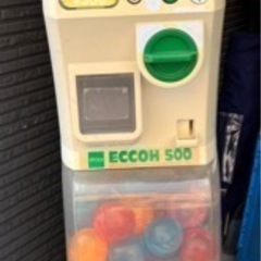 【ガチャガチャ２段本体と空カプセル付】の画像