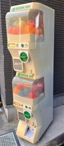 【ガチャガチャ２段本体と空カプセル付】