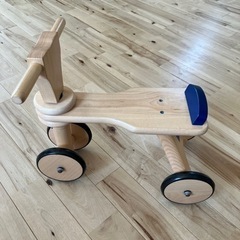 ボーネルンド木製三輪車の画像