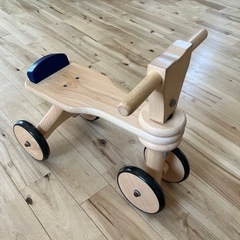 ボーネルンド木製三輪車の画像