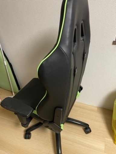ゲーミングチェア