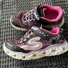 女児 スニーカー SKECHERSの画像