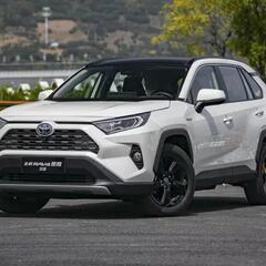 新品　トヨタ　RAV4　50系　現行型　クラウン　220系　カムリ　2018～　カローラ系　2018～　ステアリング　パンチングレザーカバー　本革の画像