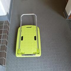 美品です。コンパクト軽量台車