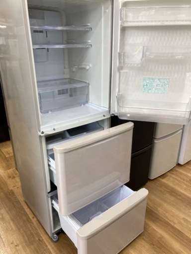 【トレファク高槻店】取りに来られる方限定！安心の6ヶ月保証！SHARP（シャープ）3ドア冷蔵庫のご紹介！