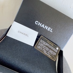 CHANEL 財布➕LVメガネの画像