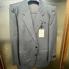 LANVIN製などのスーツやジャケット