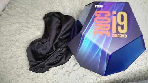 【値下げ】【ケース、巾着袋付き】intel 第9世代 Core i9-9900K【中古】