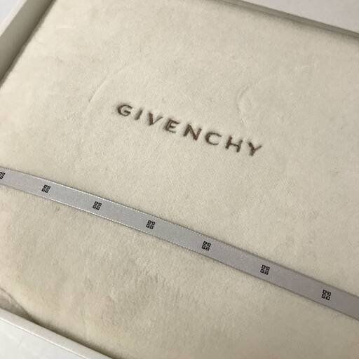 ut3/93 GIVENCHY/ジバンシー アクリル毛布 140ｘ200㎝ マイヤー毛布 クリーム色　ベージュ系　大津コーポレーション 贈答品