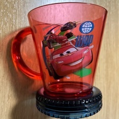 カーズのコップの画像