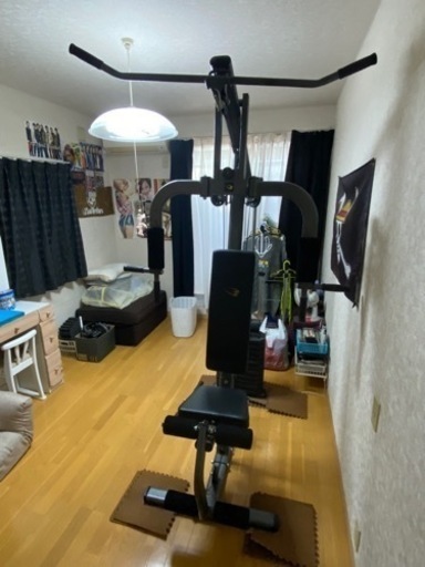トレーニングマシーン