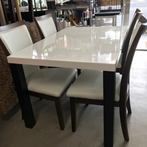 K2304-1024 ニトリ ダイニングテーブルセット(イス4脚) 傷、汚れ有 現状お渡し 中古美品