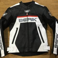 【値下げ】革ジャン  BERIK 牛革パンチングレザー レーシン...