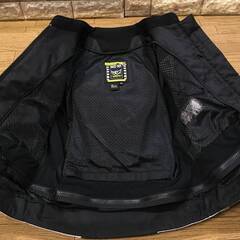 【値下げ】革ジャン  BERIK 牛革パンチングレザー レーシングジャケット  良品 Lサイズ(表記EU/50) 肩/肘/背パッド付きの画像