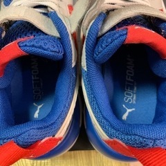 ✨美品✨PUMA キッズスニーカー17㌢の画像