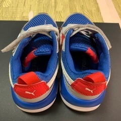 ✨美品✨PUMA キッズスニーカー17㌢の画像