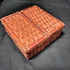 竹製? バスケット