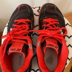 YONEX バトミントンシューズ　26.0 パワークッション830ミッド（レッド）の画像