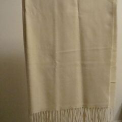 新品同様！【GU】大判ストール　肌触り抜群！の画像