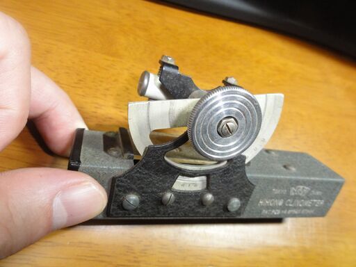 TOKYO　INARI？　SANEI　JAPAN　　HIRONO　CLINOMETER　PAT.PED.NO.67943.67944