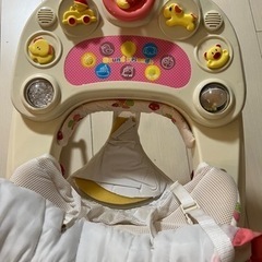 ベビー　歩行器　の画像