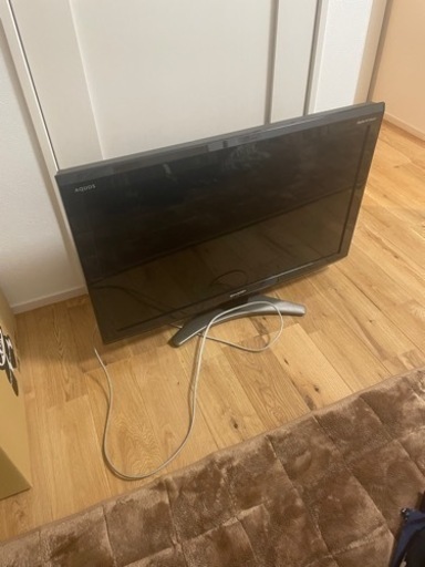 テレビ　32型
