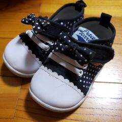12cmと12.5cm 靴 女の子の画像