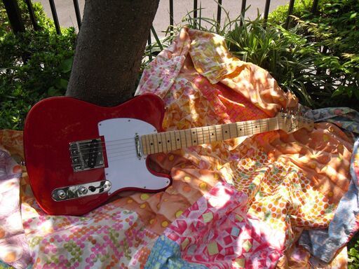ほぼ新品　ロック一年生おすすめテレキャス　梱包あけてすぐ弾けるよん