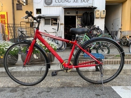 🎊🎊　クロスバイク　自転車　6変速　２８インチ　赤　サイド　新品　フレーム　アルミ　配達可能