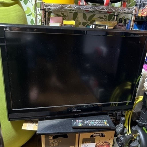 テレビ32インチ　ミツビシ