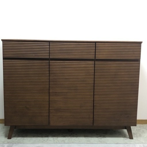 ※5/1まで収納　棚　リビングボード　新品未使用！スタイリッシュです！