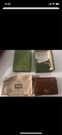 GUCCI 二つ折り財布