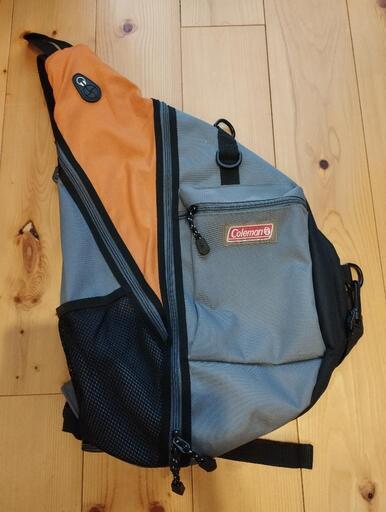 Coleman　ボディバッグ