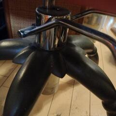 理美容　カット椅子タカラベルモント製の画像