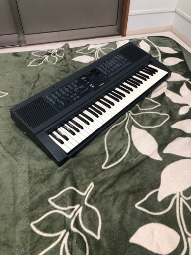 電子キーボード