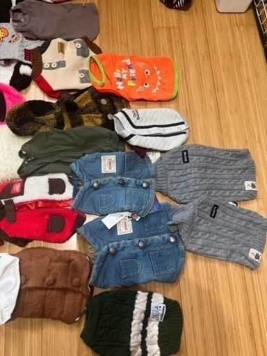 犬用、高級洋服まとめ売りサイズ1とxsがほとんどです。