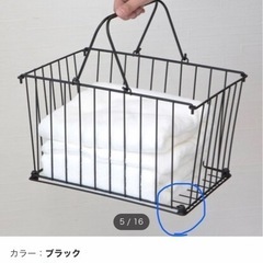 ワイヤーバスケット付き突っ張り洗濯機ラックの画像