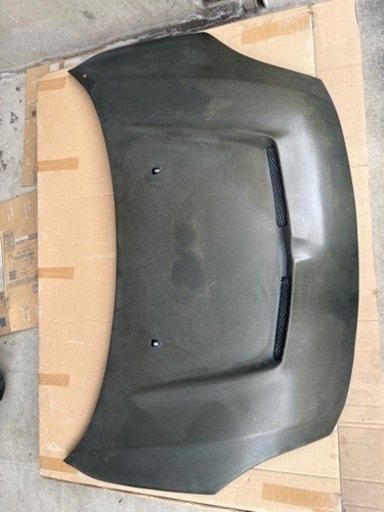 スイフトスポーツ　メーカー不明　カーボンボンネット　zc31s