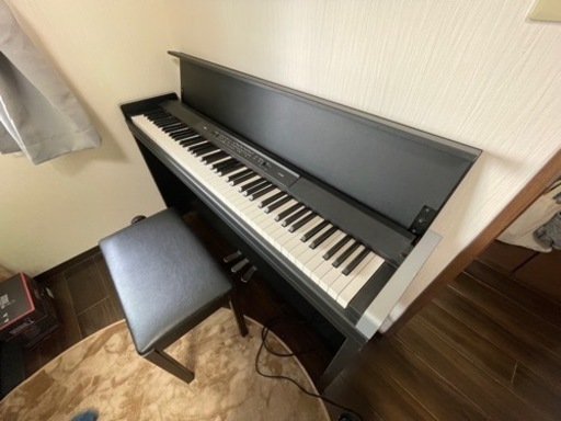 受付終了(電子ピアノ　KORG(コルグ)LP350 椅子付き