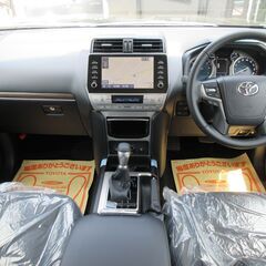 トヨタ　ランドクルーザープラド 	ＴＸ　Ｌパッケージ　マットブラックエディション【自社ローン対応不可】★1年保証★ロードサービス付　 特別仕様車　７人乗り　サンルーフ　黒本革シート　メーカーＯＰナビ　全周囲カメラ　セーフティセンス　クリアランスソナー　オートクルーズコントロール　レーンアシスト　寒冷地仕様　リアフォグ　ＢＳＭの画像