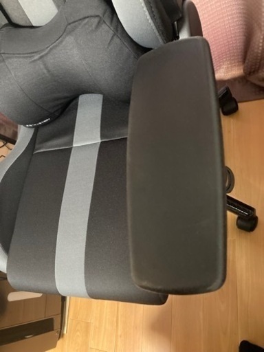 バウヒュッテゲーミングチェア