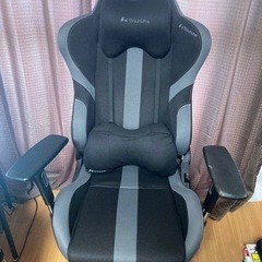 バウヒュッテゲーミングチェア