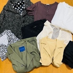 洋服9着 S〜M多め