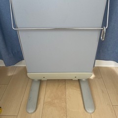 東芝　ズボンプレッサーの画像