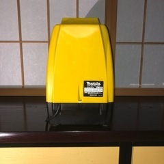 【🌈完売御礼】高品質ブランド【makita】オイルレスエアーコンプレッサー 100v稼働品の画像